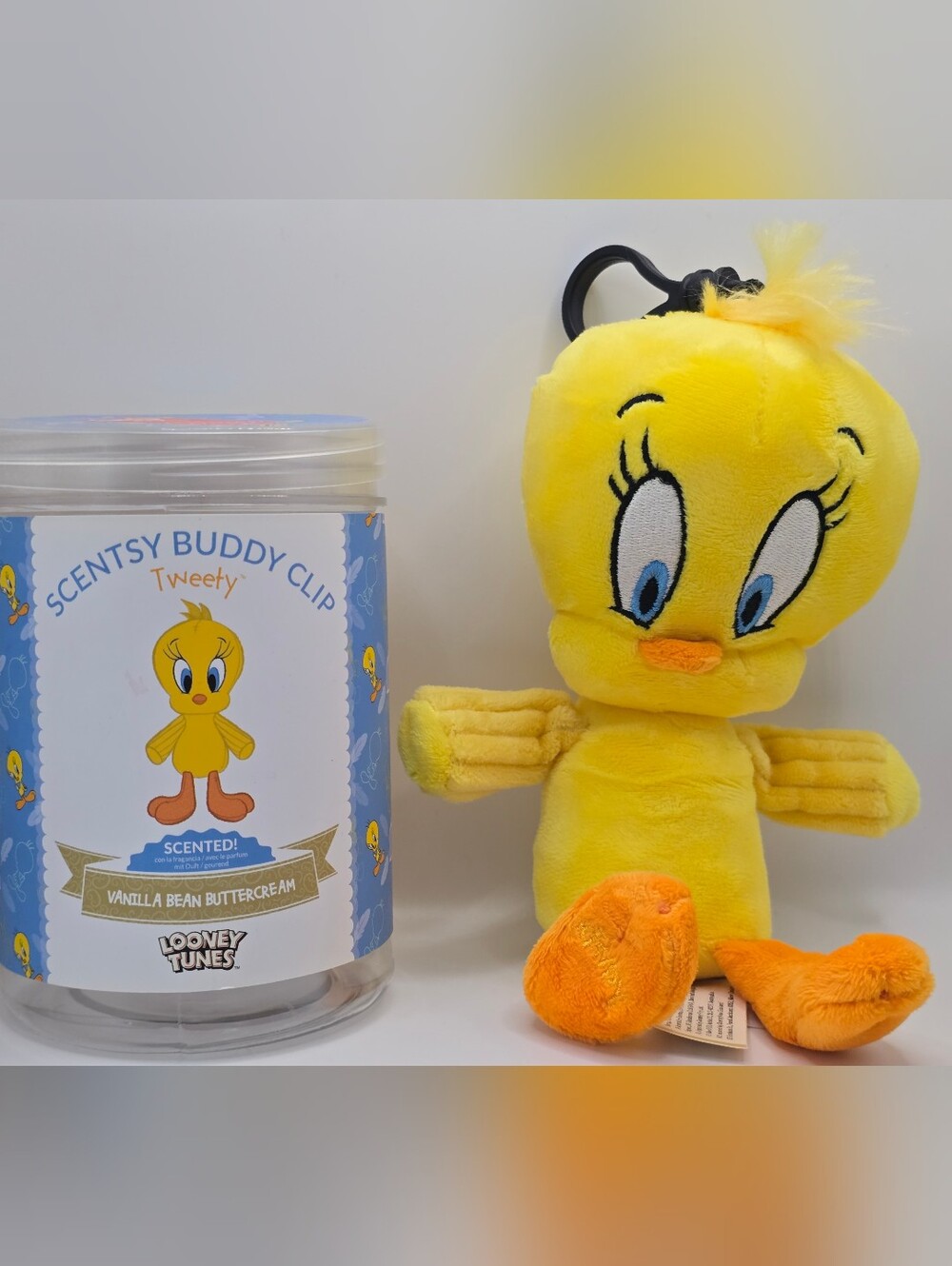 NIB - Scentsy Tweety Plush Buddy Clip